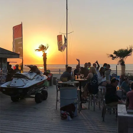 Apartment Duinenblik 5 *